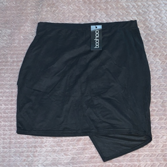 BooHoo Plus Harriet Suedette Wrap O-Ring Mini Skirt - Picture 4 of 11